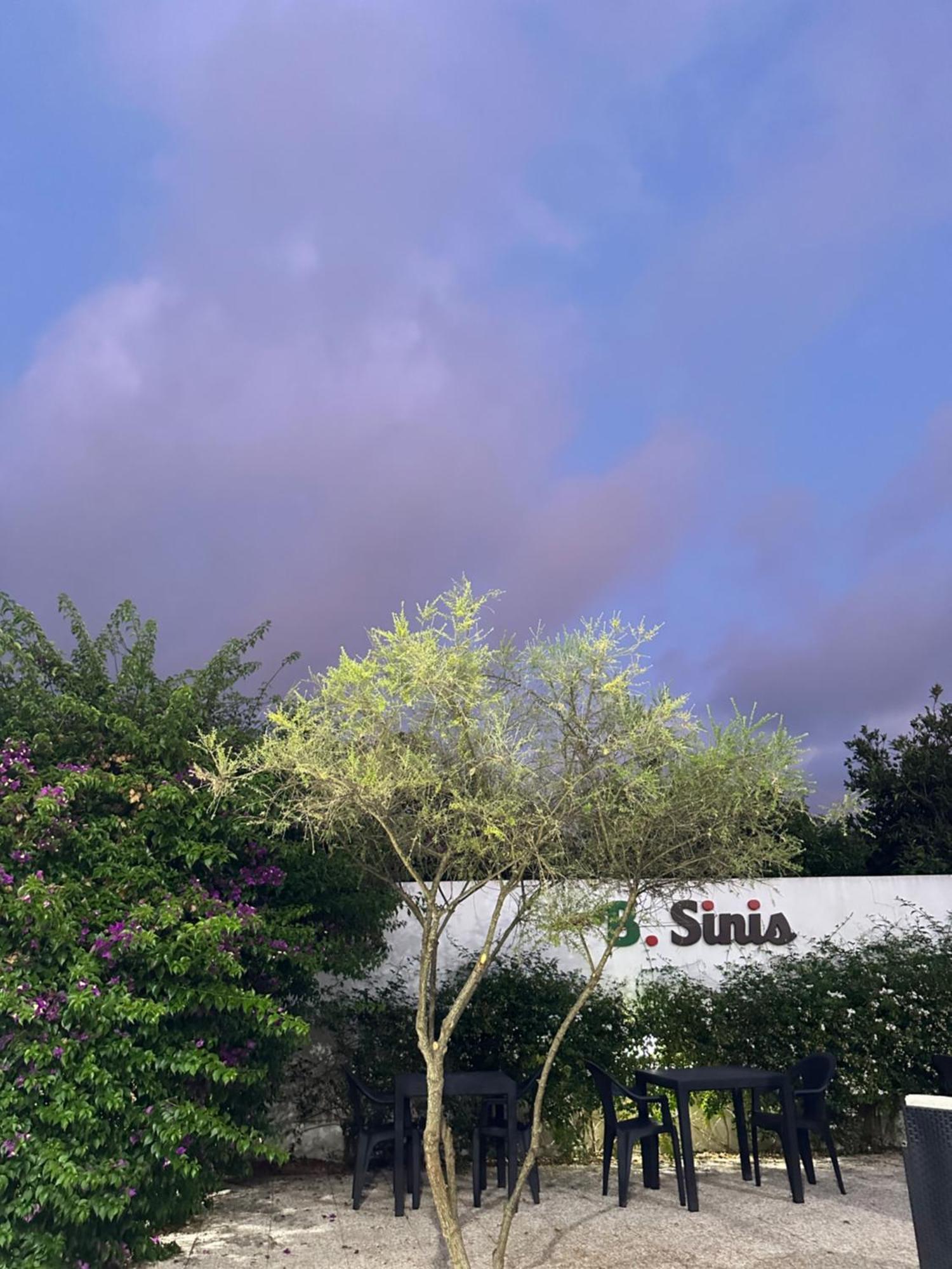カブラス B. Sinis Bed & Breakfast エクステリア 写真