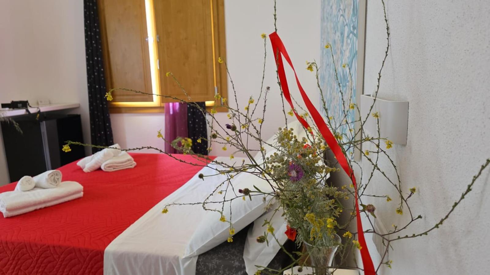 カブラス B. Sinis Bed & Breakfast エクステリア 写真