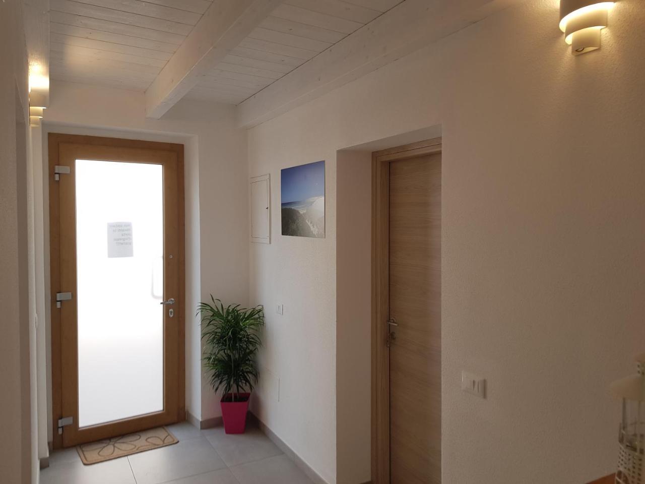 カブラス B. Sinis Bed & Breakfast エクステリア 写真